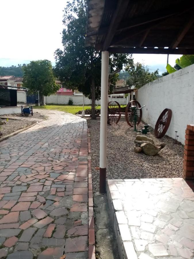 Hotel La Casona Chinácota Exterior foto